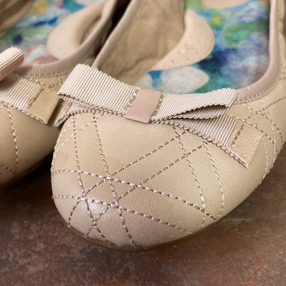 Born Nude Leather Flats size 9.5 - Picture 3 of 9